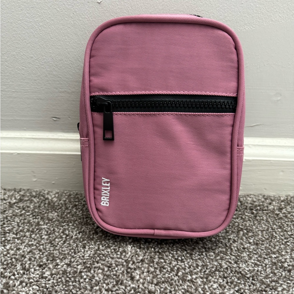 Brixley Crossbody Sling in Rosey